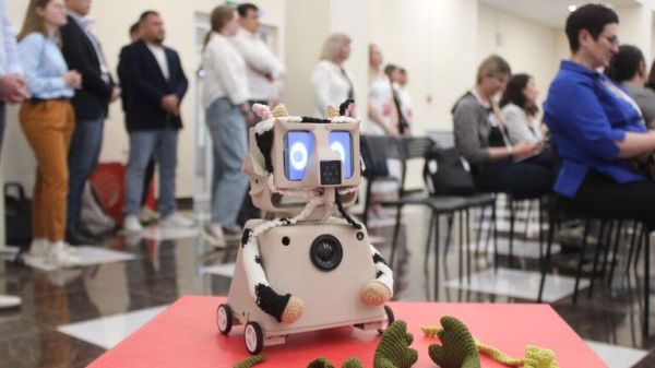 На Дону создали робота-"барабашку"