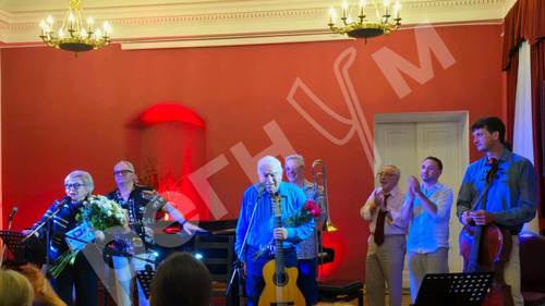 Почему, собиравшие деньги для Украины барды Никитины, спокойно дают концерты в столице России?