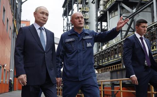 Путин назвал самбо самым демократичным видом спорта