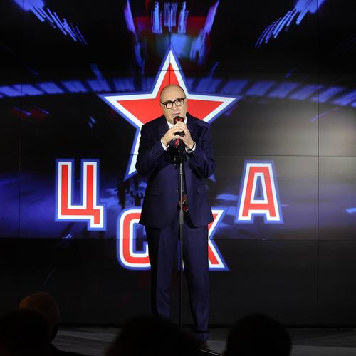 Президент ПХК ЦСКА Игорь Есмантович в ходе общения с журналистами высказался о поддержке со стороны компании &laquo;Роснефть&raquo; и доверии к тренерскому штабу