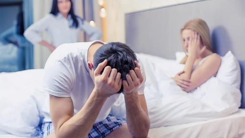 В России не прочь взяться за супружеские измены