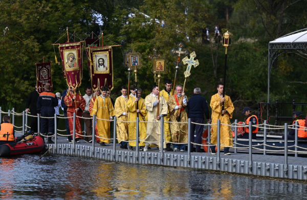 В Подмосковье прошел Елисаветинский крестный ход к 180-летию Александра III