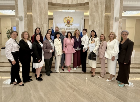 Круглый стол в Совете Федерации РФ: &laquo;Единство в действии: социальные инициативы для устойчивого развития&raquo;