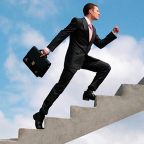 Молодежь понимает, что на пенсию потом не прожить и думает о карьере, а не о семье